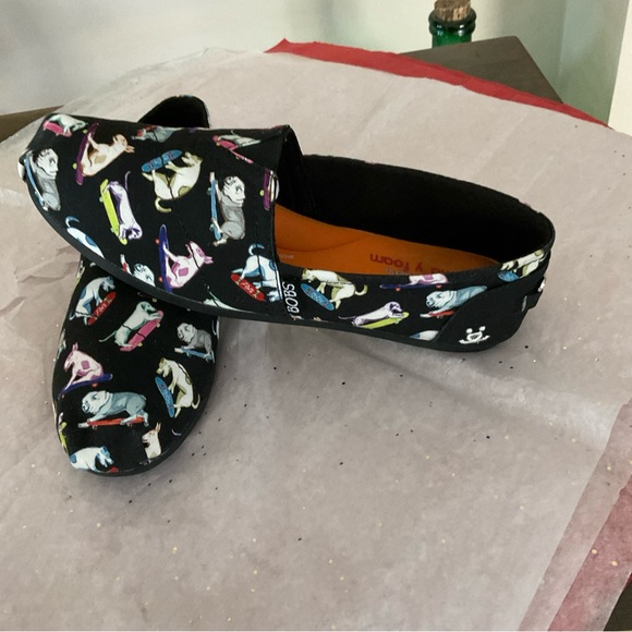 Skechers Bobs “Wag Town” Dogs on skateboards shoes Size 8.5 - Picture 7 of 12